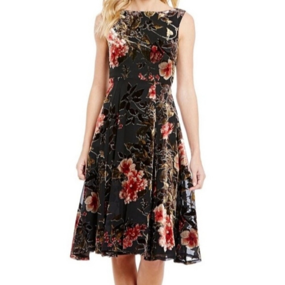 Betsey Johnson Burnout Velvet Floral Dress Size 2